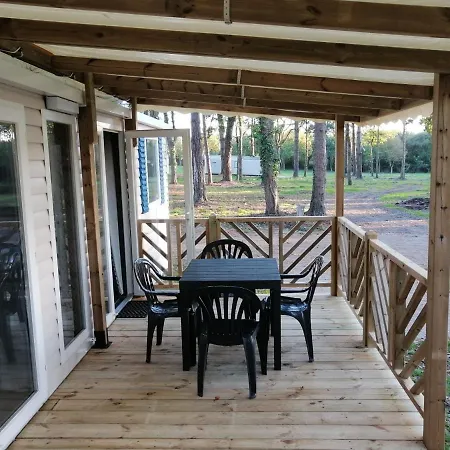 Mobilhome 6/8 Personnes Sur Holiday park