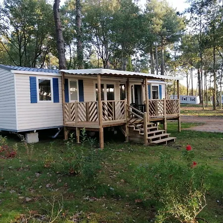 Mobilhome 6/8 Personnes Sur Holiday park