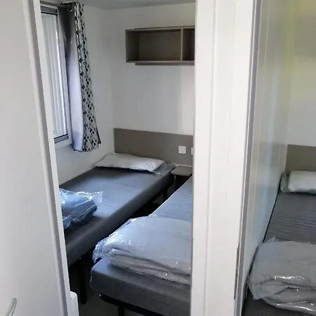 Mobilhome 6/8 Personnes Sur منتزه العطل *