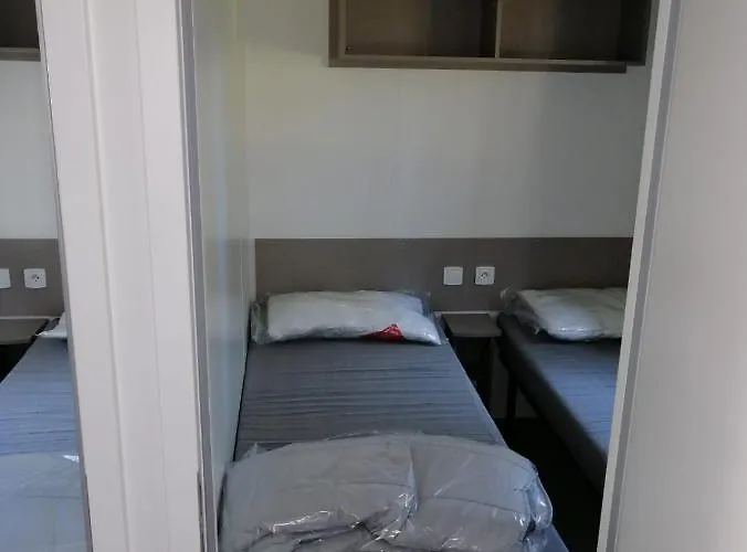 Mobilhome 6/8 Personnes Sur *